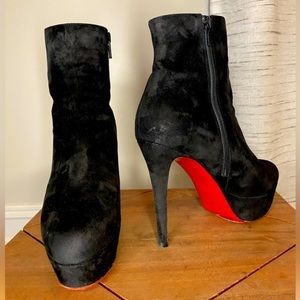 Christian Louboutin Bianca booty